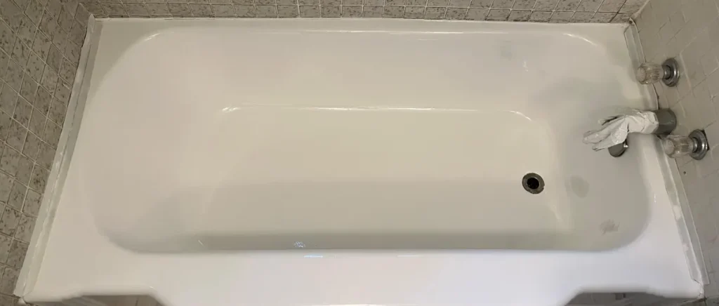 a clean white bathtub
